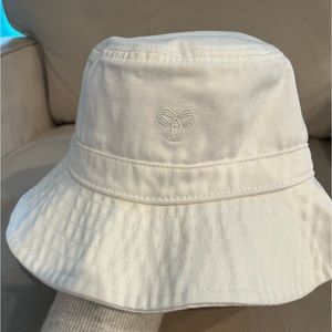 Aritzia Logo Bucket Hat NWT